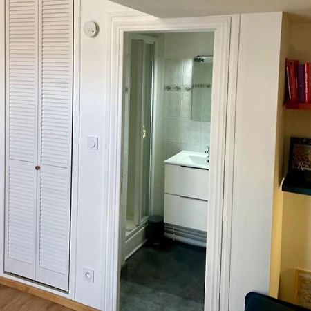 Studio A 800M De La Cathedrale Реймс Екстериор снимка